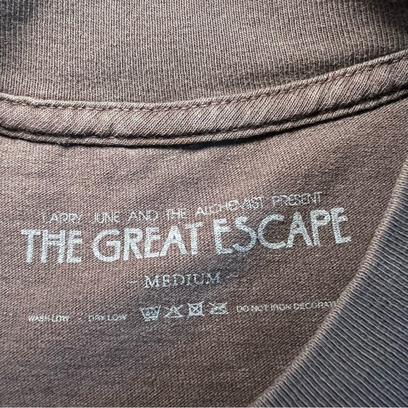 The Great Escape Larry June & The Alchemist Men’s T Shirt Sz M Clove Brown NEW - Picture 4 of 9